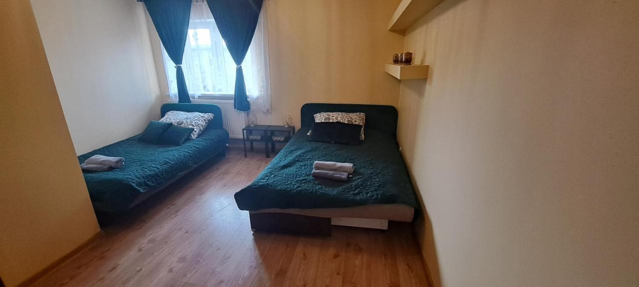 Apartament Alcatraz Z Kominkiem קאמיינה גורה מראה חיצוני תמונה