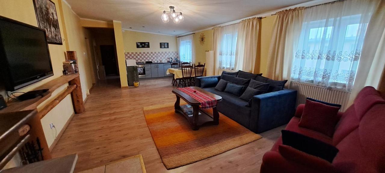 Apartament Alcatraz Z Kominkiem קאמיינה גורה מראה חיצוני תמונה