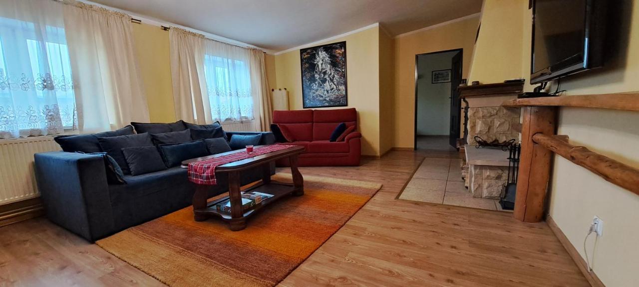 Apartament Alcatraz Z Kominkiem קאמיינה גורה מראה חיצוני תמונה