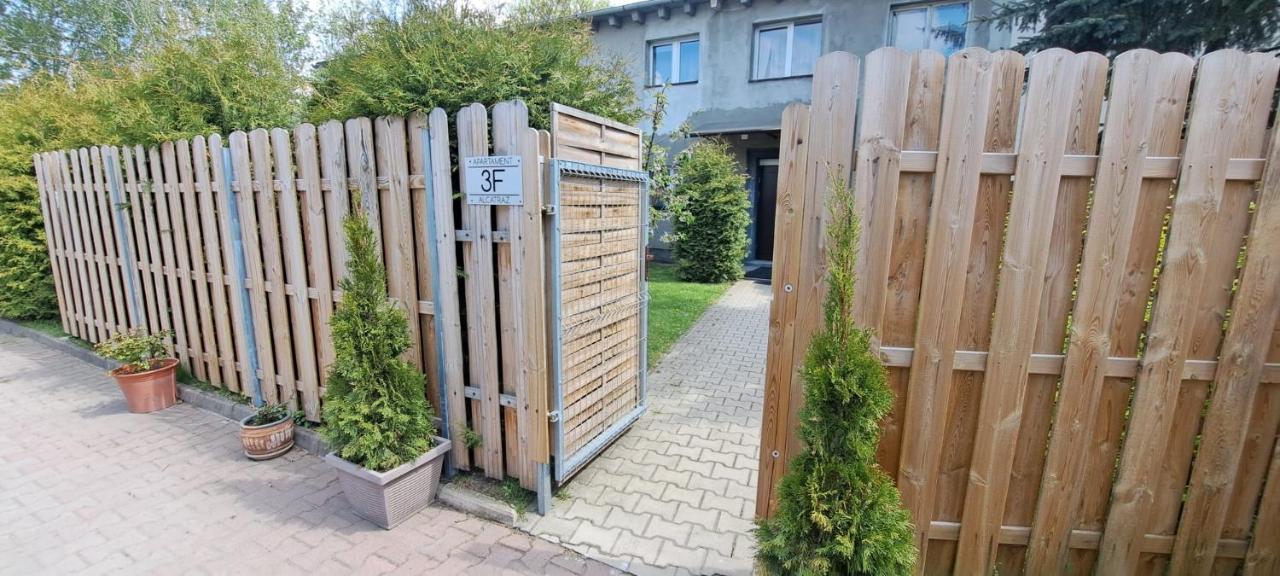 Apartament Alcatraz Z Kominkiem קאמיינה גורה מראה חיצוני תמונה